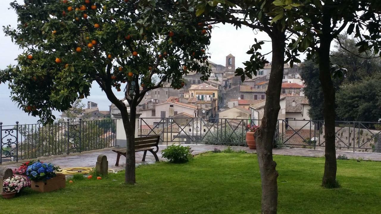 La Villa Di Augusto Ангуилара Сабация Екстериор снимка
