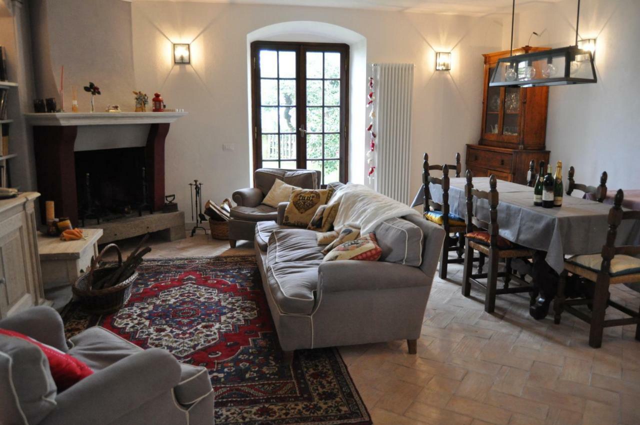 La Villa Di Augusto Ангуилара Сабация Екстериор снимка