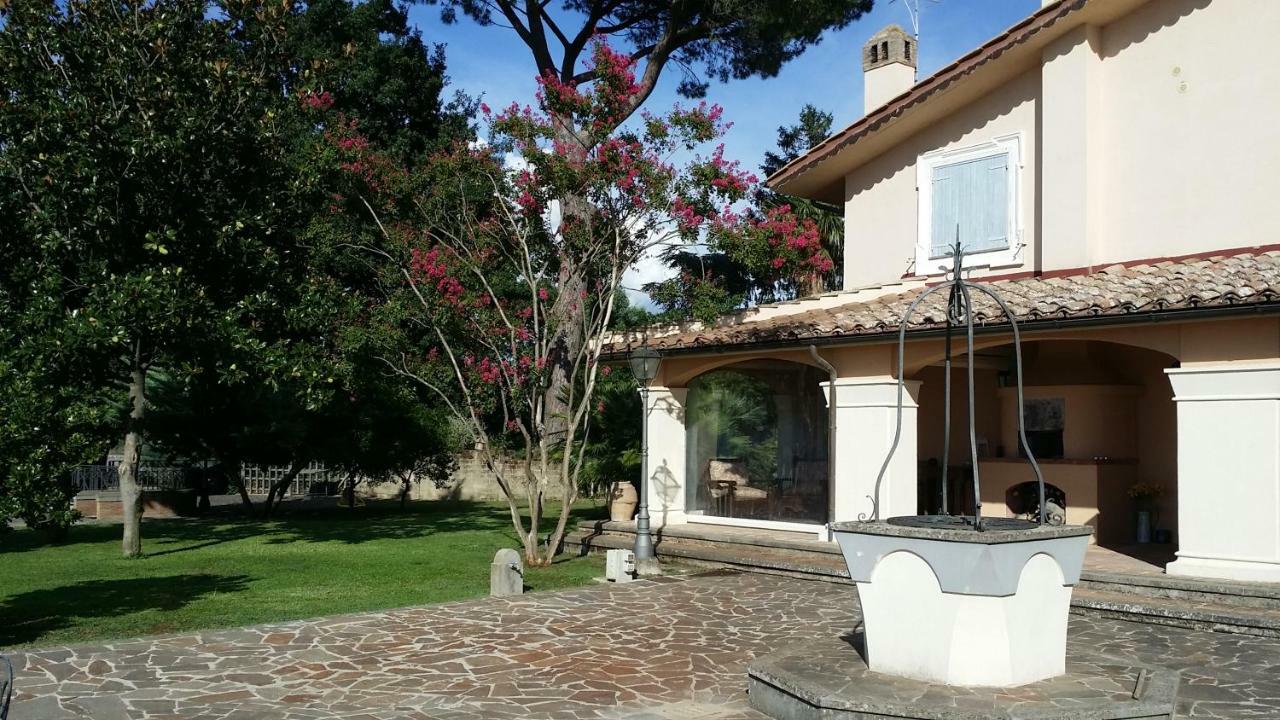 La Villa Di Augusto Ангуилара Сабация Екстериор снимка